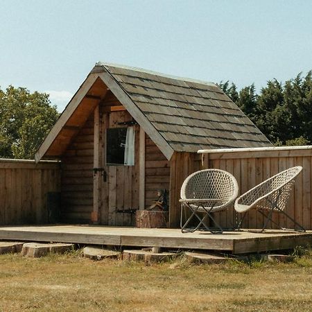 Glamping At The Retreat Wiltshire Is Rural Bliss Vila Chippenham  Exterior foto