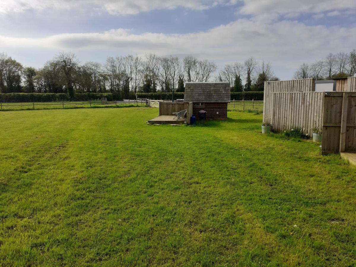 Glamping At The Retreat Wiltshire Is Rural Bliss Vila Chippenham  Exterior foto