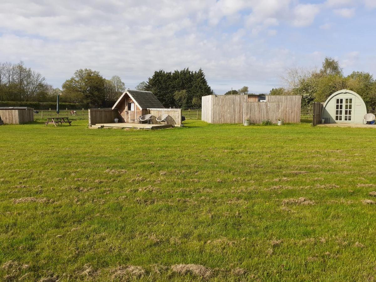 Glamping At The Retreat Wiltshire Is Rural Bliss Vila Chippenham  Exterior foto